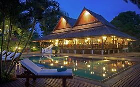ลา โฟลี่ ลอดจ์